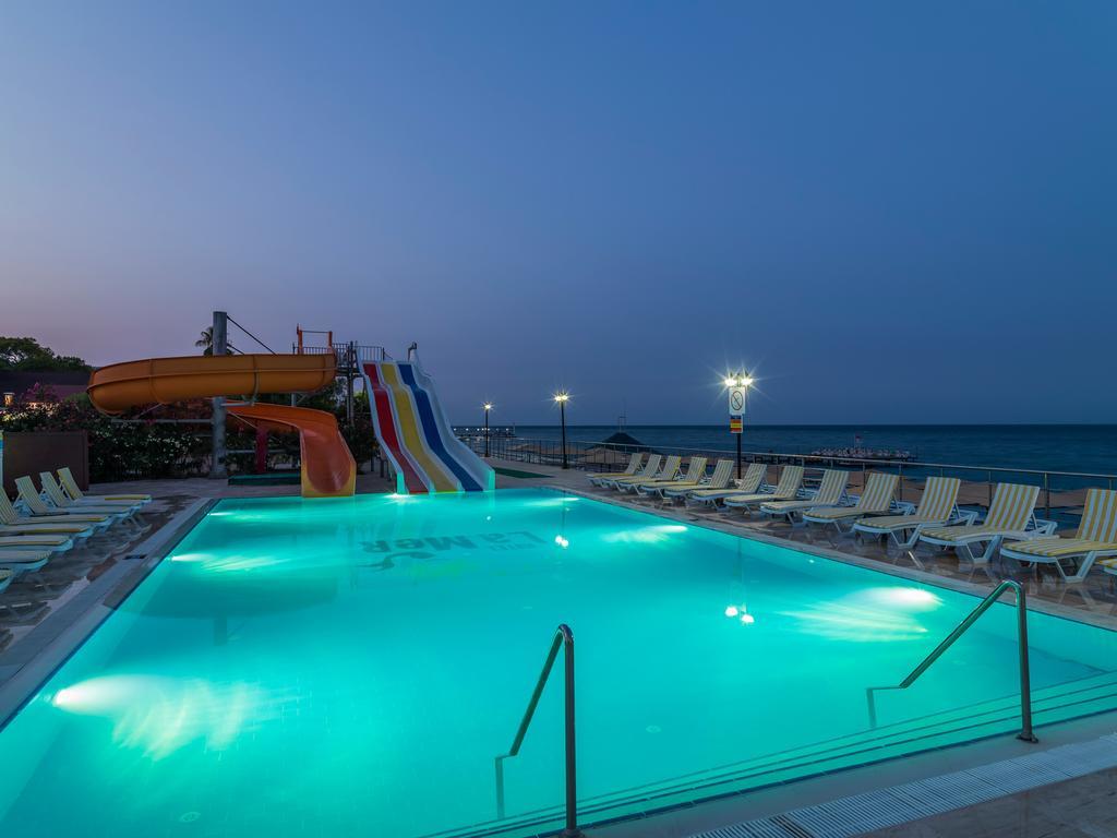 La Mer Hotel Гёйнюк Экстерьер фото