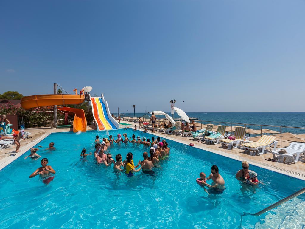 La Mer Hotel Гёйнюк Экстерьер фото