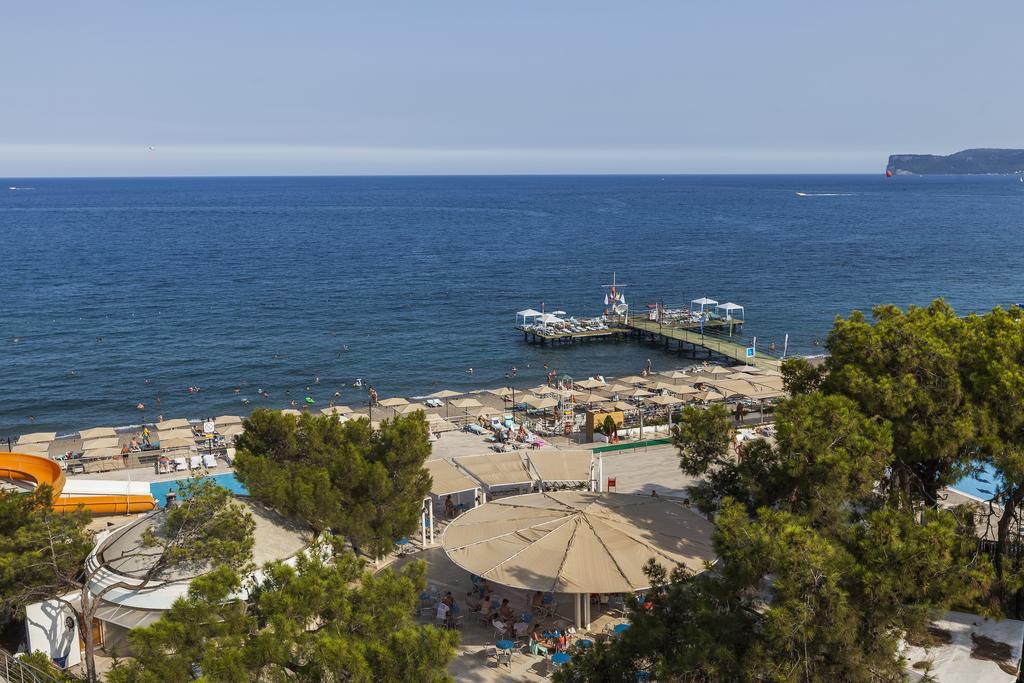 La Mer Hotel Гёйнюк Экстерьер фото